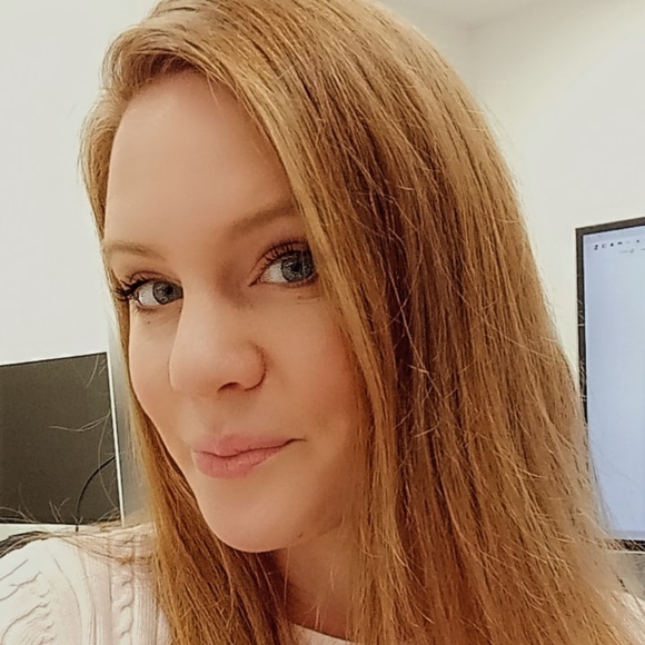 Meet your Posher, Emily - Picture 4 of 15